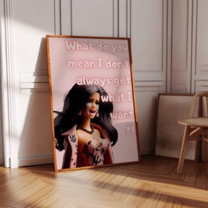 Girly Wandkunst | Lustiges Mädchen Poster | Rosa Wandkunst | Blondes Mädchen | Modepuppe | Retro Puppen Poster | Preppy Wandkunst | Typisches Mädchen Zitat
