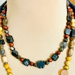 Earthy Mixed Agate Rosewood Necklace, Mixed Agate Necklace, Agate Nugget Multi Stone Necklace, Earthy Tone Mixed Bead Necklace, Boho Style