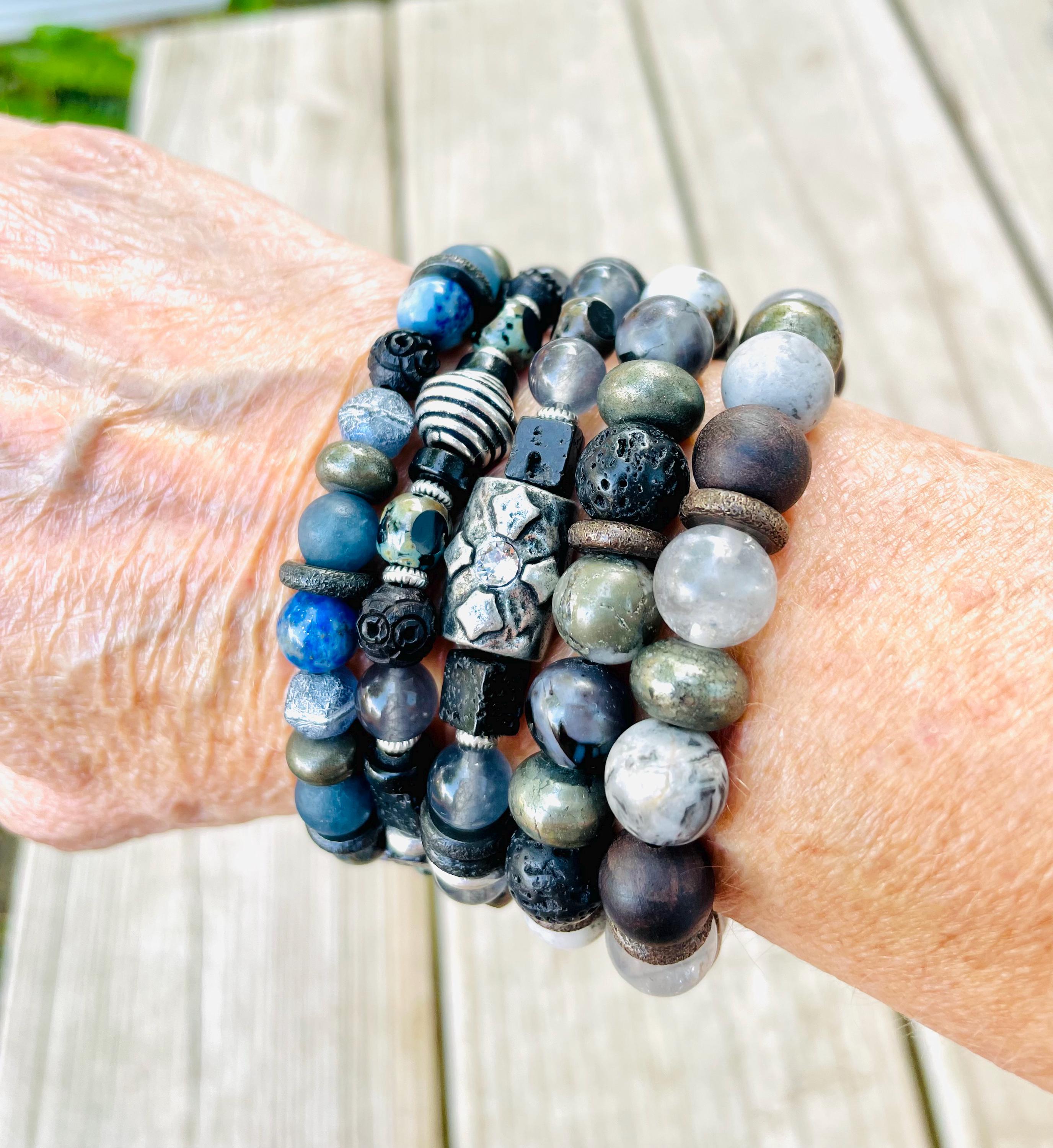 ブレスレット SK8ER ROCK Multi-beads gemstone bracelet 002 Multi Bead Bracelet With Black Sandalwood, Grey Quartz