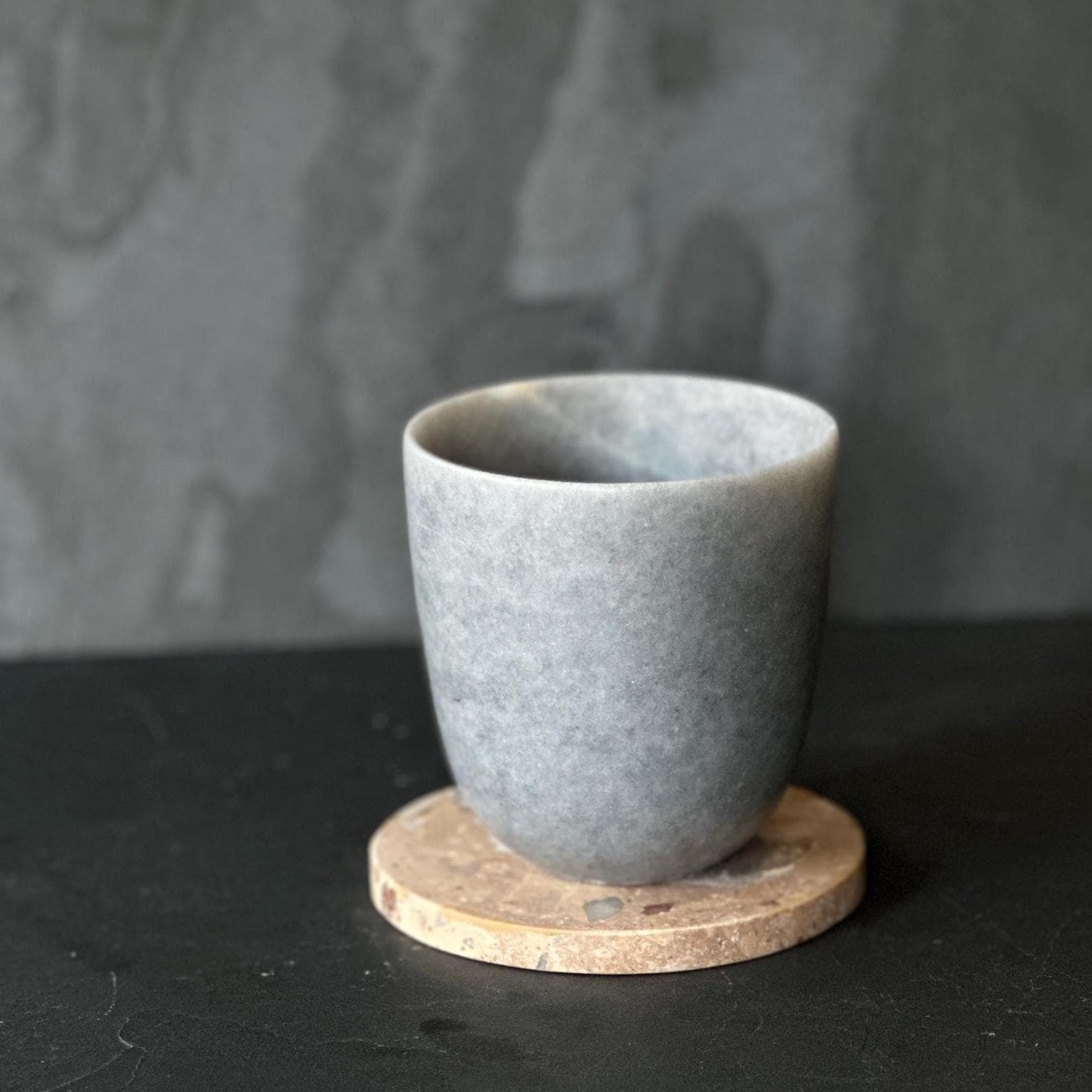 ハンドメイドグレー大理石カクテルグラス：天然石多目的カップ - Etsy 日本