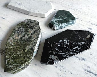 Tabla de quesos de mármol verde: bandeja de piedra