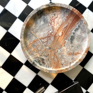 Rosso Orobico Round Marble Tray: Bathroom & Vanity Organizer image 3