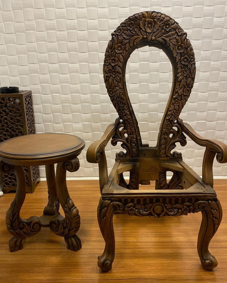 Vintage chair Midcentury desıgn chair Ottomon desıgn chair walnut chair wooden chair Rustic chair traditional chair carved chair zdjęcie 7