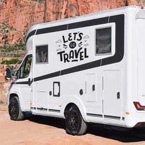 Sticker 56,5 x 50 CM TRAVEL 04 Camper Boot Vrachtwagen Auto Motorkap Off-Road Van Caravan Tuning Sticker Sticker Jeep Vespa Pegatina Camper