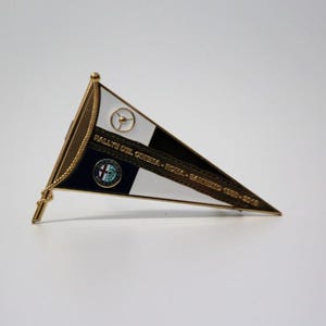 Alfa Rallye Del Cinema - Grille Badge