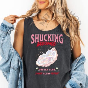 Oyster Club T-Shirt PNG | Preppy Küstenfisch Sublimationsentwurf für Sommer-Strand-Shirt | Küsten Ästhetische Clipart