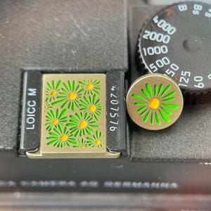 Floral Hot Shoe Cap and Shutter Button Set, Floral Design Decor for Cameras, Photographer Gift, Protective & Decorative Camera Set