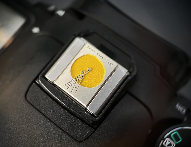 Shine Your Light DSLR-kamera blixtskoskydd, kameraavtryckare, unik kameragåva, Fuji, Nikon, Sony, Canon kameratillbehör bild 10