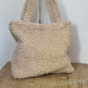 Teddy fur shopper bag different colors Beige