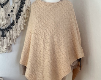 Cable knit poncho beige one size