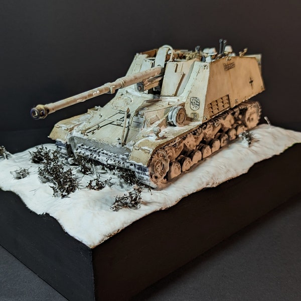 Nashorn 1/35 panzer tank "Ostfront 1944"