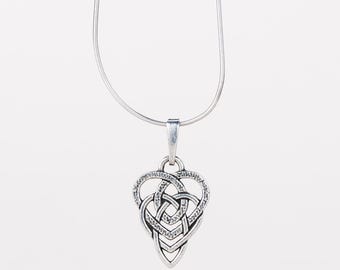 Motherhood Knot Necklace