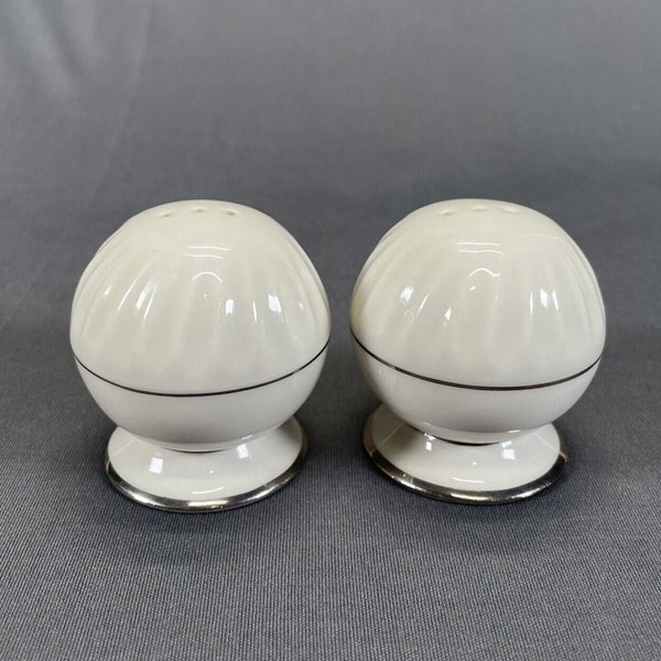 Flintridge China Salt and Pepper Shaker Set Cellino with Platinum Trim Swirl