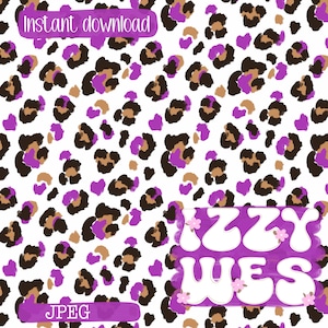 Könnte beinhalten: Ein digitales Muster mit weißem Hintergrund und einem sich wiederholenden Leopardenmuster in Dunkelbraun, Hellbraun und leuchtendem Violett. Der Text "Instant download" steht oben, "JPEG" unten und "IZZY WES" mit kleinen Blumen ist zu sehen.