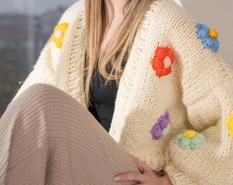 Cozy Daisy Chunky Cardigan-Floral Fantasy-Chunky Knitwear Jacket, Oversized Cardigan-Daisy Chunky Cardigan, Handmade Sweater, Daisy Jacket