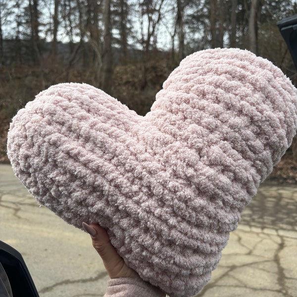 Custom Color Handmade Chunky Knit Heart Pillow