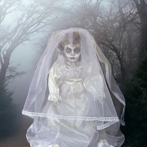 Creepy Horror Doll, Large Bride Doll, Lenora Veil, OOAK, Custom, Haunted, Halloween Decor, horror fan gift, macabre, dead bride, possessed