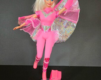 BARBIE 1995 KIRA Flying Hero Made in China NRFB EUR 150,00 - FR