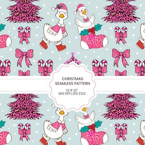 Puede incluir: Un patrón repetitivo con gansos de dibujos animados con gorros de Papá Noel y atuendos con estampado de leopardo rosa, medias y árboles de Navidad. Bastones de caramelo y lazos también se incluyen sobre un fondo azul claro con puntos blancos. El texto dice "Christmas Seamless Pattern".