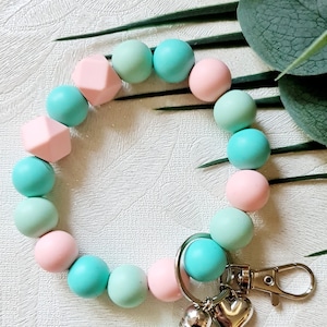 SILICONE BEAD WRISTLET, keychain, silicone bead bracelet, tassel keychain, key holder