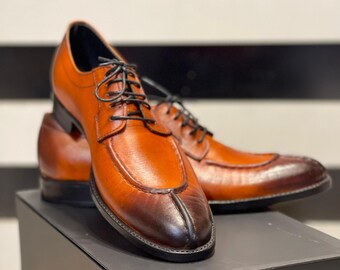 We are one of the leading companies in handcrafted and custom-made Goodyear welted leather shoes.