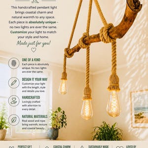 Può includere: Una lampada a sospensione con un ramo di legno naturale sospeso tramite spesse corde color cuoio da un supporto a soffitto nero. Tre lampadine in stile Edison pendono a diverse altezze dal ramo, fissate con dettagli a nodo.