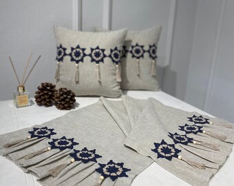 Linen Table Runner and Throw Pillow Cover Set, Floral Crocheted Decor,  Livingroom Decor, Set of 3, 2 Lace Pillows, 1 Runner, Macrame Design
