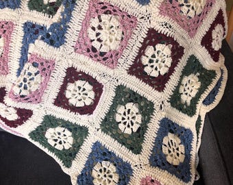 Vintage Colorful Handmade Granny Square Afghan Crochet Blanket Throw Quilt approx 60”x70”