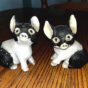 Black & White Ceramic Pig Figurines 3.5 inches Tall Hand Painted Made in Taiwan