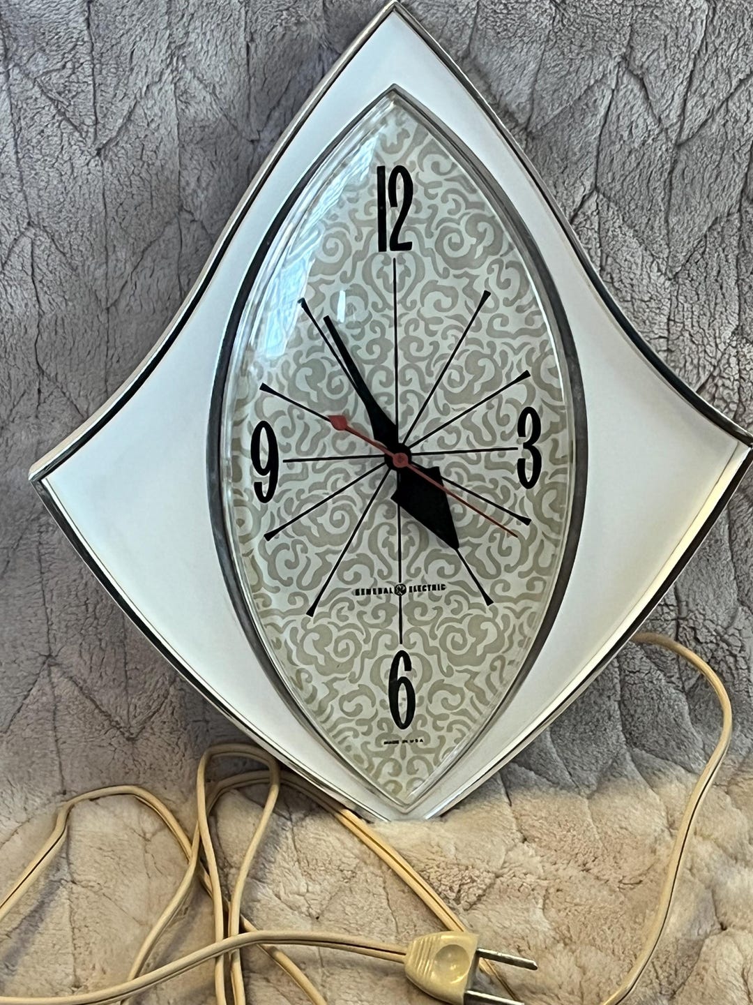 Vintage Atomic Mid Century Modern GE Electric Wall Clock Model 2159 ...