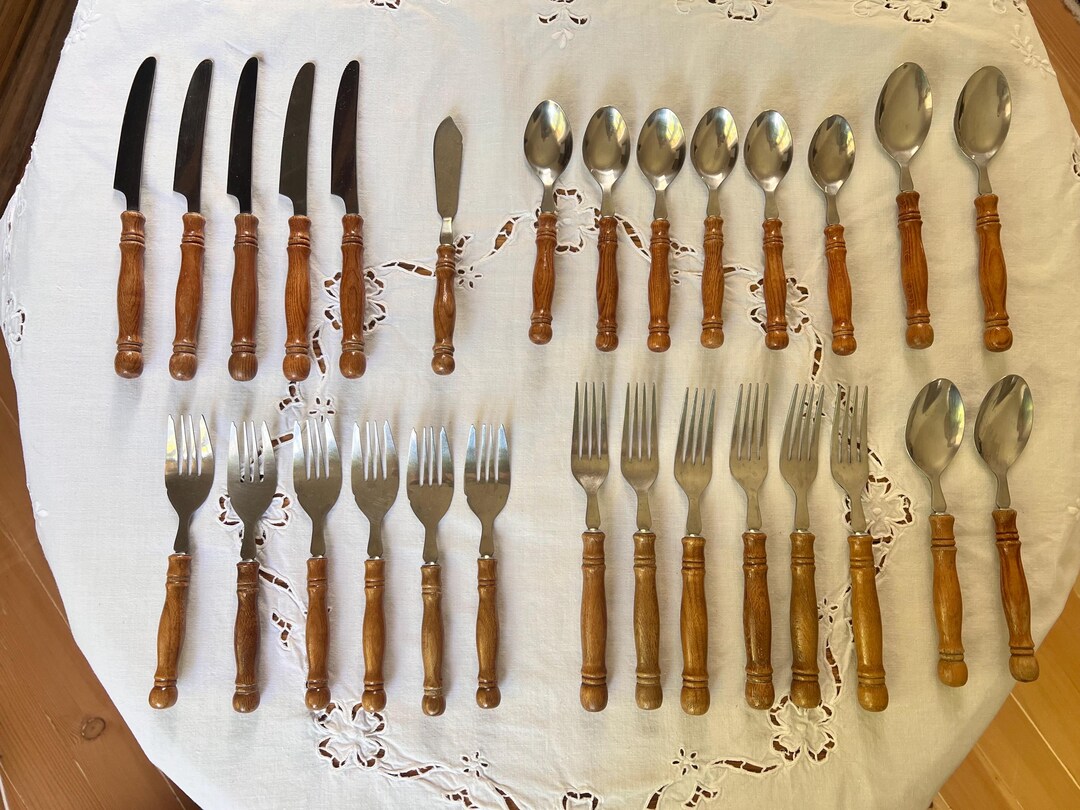 Vintage 70s Wood Handle Flatware Set 28 Pc Rustic Farmhouse MCM Taiwan ...