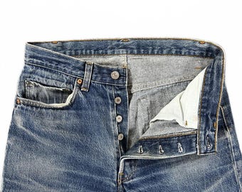 Vintage Levi's 501 Jeans 31x30 Made in USA Button Fly Medium Wash Denim