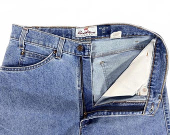 Vintage Levi’s 540 Jeans: USA Made Light Wash Relaxed Fit Tapered Denim