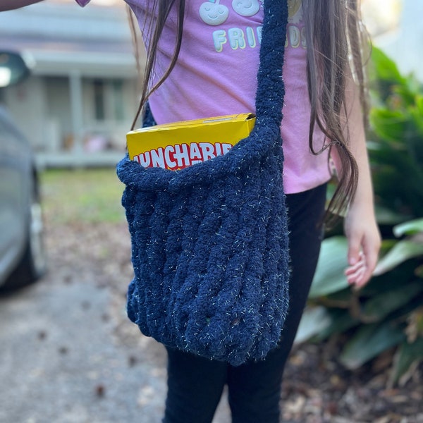 Handmade chenille chunky knit purse