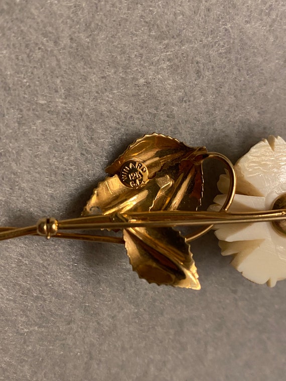 Vintage Winard 12K Gold Foil Brooch - image 2