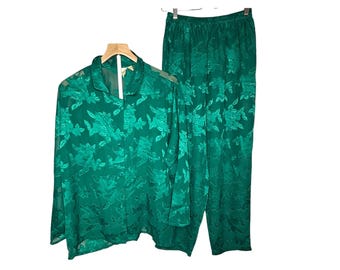 Victoria's Secret  Vintage 2pc piece top and bottom, silky  sheer green pajama set , gold label  floral textured nightwear  sz  Med
