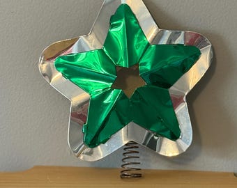 1960s Classic Tin Star Christmas Tree Topper in Silver & Gold: Vintage Dime Store Christmas Decor (National Tinsel Mfg). Co