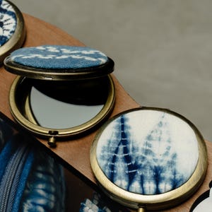 Handmade Indigo Pocket Mirror – Shibori Compact Mirror with Fabric Cover