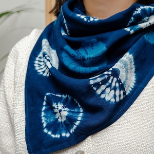Handmade Indigo Shibori Bandana –  Cotton Tie Dye Scarf – Square Head Wrap or Neck Scarf