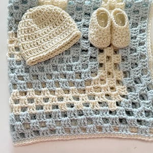 Crochet Baby Blanket set , handmade baby blanket Hat  Booties, Baby Blanket heirloom afghan, blue and cream crib stroller car seat blanket
