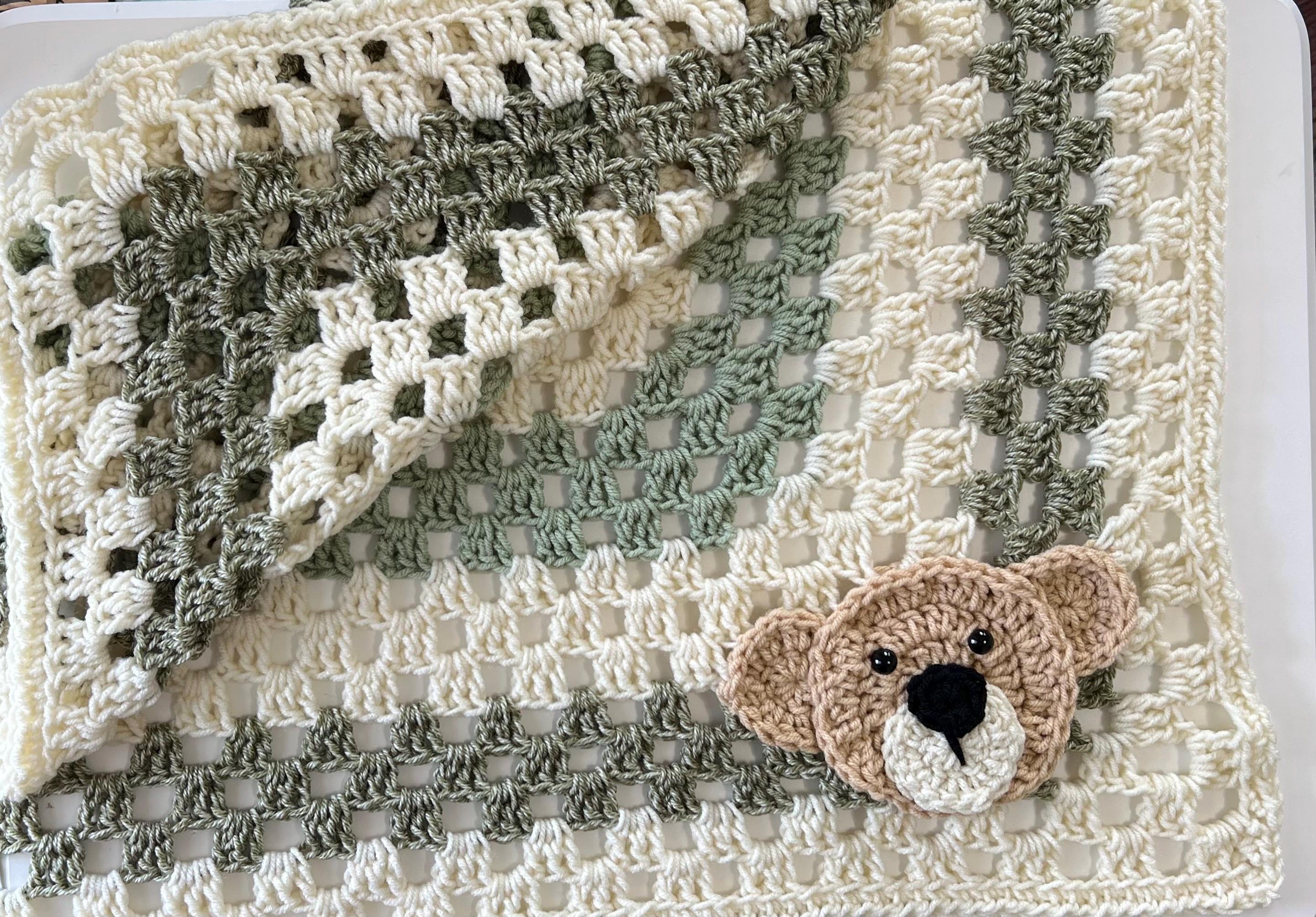 Crochet Baby Blanket Gift Set: Bear Applique Handmade Blanket , Hat and ...