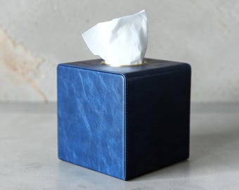 Square PU Leather Tissue Box Cover with Gold-Tone Trim and Magnetic Closure