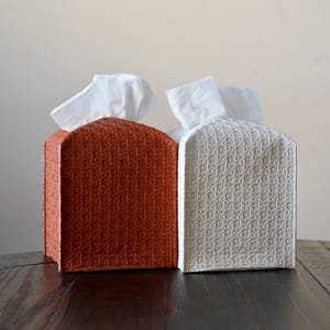 modern napkin holder, tissue box holder, tissue holder, tissue box cover, bathroom accessories, leather box, tissue box square, Kleenex tissue box cover, Facial Tissue Box Cover, Rattan Tissue Box Holder,Square Tissue Box Cover, Bohemian style