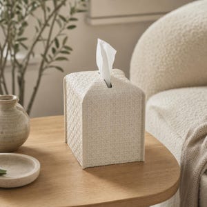 modern napkin holder, tissue box holder, tissue holder, tissue box cover, bathroom accessories, leather box, tissue box square, Kleenex tissue box cover, Facial Tissue Box Cover, Rattan Tissue Box Holder,Square Tissue Box Cover, Bohemian style