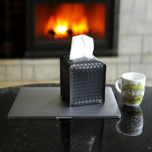 modern napkin holder, tissue box holder, leather tissue holder, tissue box cover, napkin holder, bathroom accessories, leather box, tissue box square,Woven Style , Facial Tissue Box Cover,Woven Checkered Tissue Box Holder,Square Tissue Box Cover