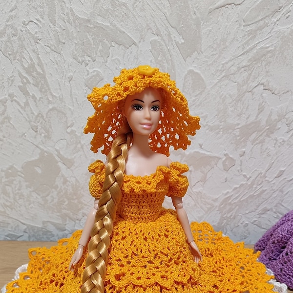 Gestricktes Kleid für Barbie Gehäkeltes Kleid für Barbie Kleidung für Barbie Gestrickte Kleidung für Puppe Gestrickte Kleidung Barbie Flauschiges kleid für Barbie