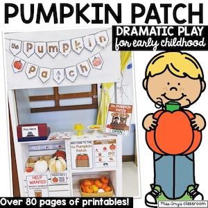Könnte beinhalten: Eine farbenfrohe Illustration eines Kürbisfeld-Rollenspielsets für die frühe Kindheit. Das Set enthält einen Spielstand mit Schildern, Kürbissen und einem Cartoon-Kind, das einen großen orangefarbenen Kürbis hält. Der Text enthält "Pumpkin Patch" und "Over 80 pages of printables!"