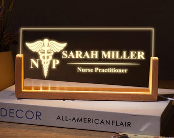 Krankenschwester-Praktiker-Schreibtischschild, personalisiertes SP-Büronamenschild, medizinisches Abschlussgeschenk-weißer Kittel-Zeremonie-Geschenk Krankenschwester-Praktiker