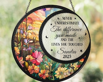Presente de aposentadoria, Apanhador de sol de vitral personalizado para aposentadoria, Lembrança de aposentadoria, Aposentadoria floral, Decoração de aposentadoria, Presente de aposentadoria
