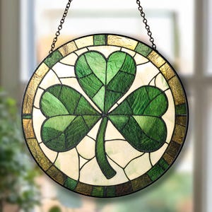 Stained Glass Shamrock Suncatcher, Irish Window Decor, St Patrick’s Day Gift, Celtic Clover Hanging Ornament, Green Lucky Charm,Ireland Gift
